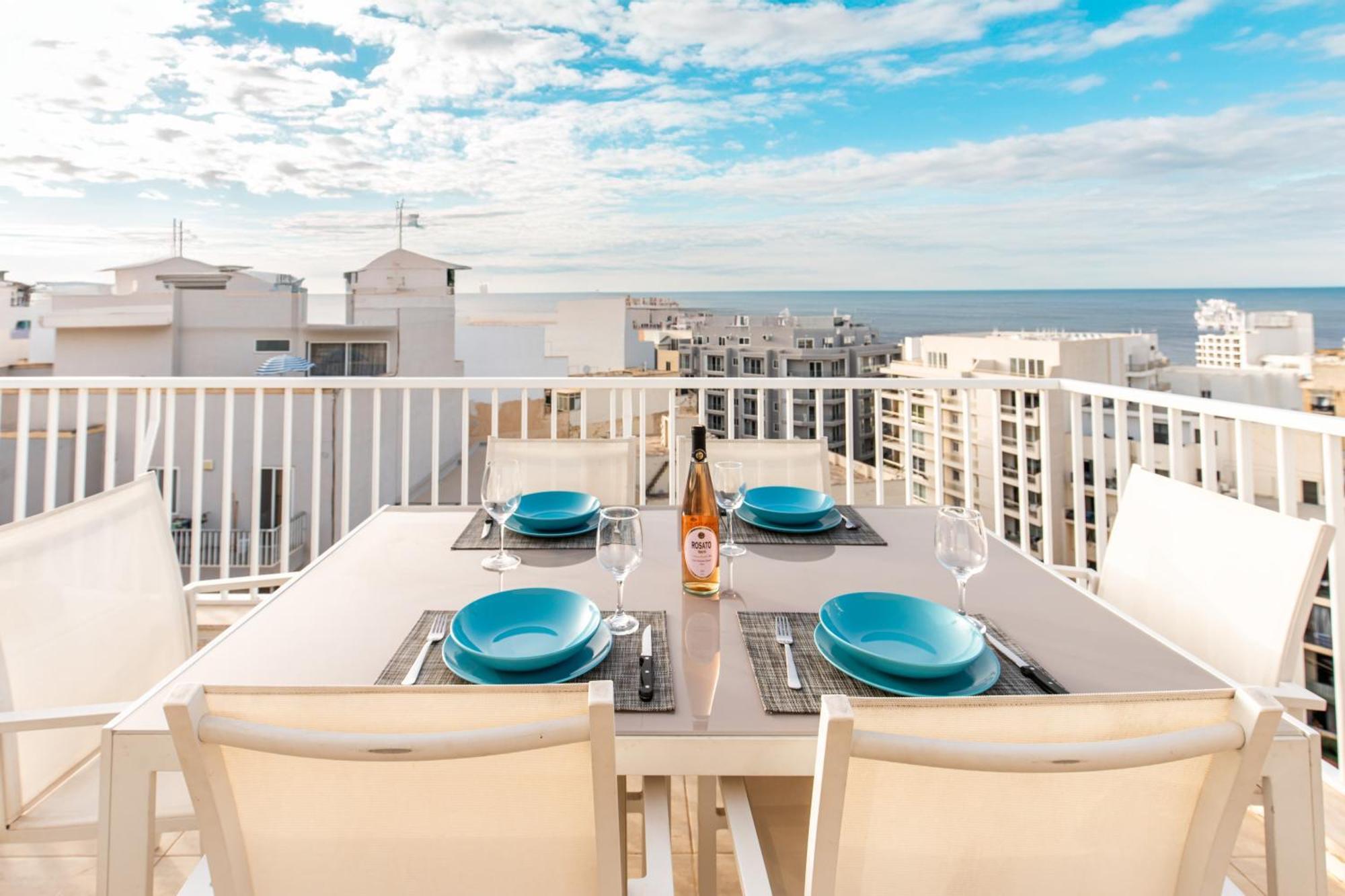 Poseidon Court Penthouse Superior Apartamento St. Paul's Bay Exterior foto